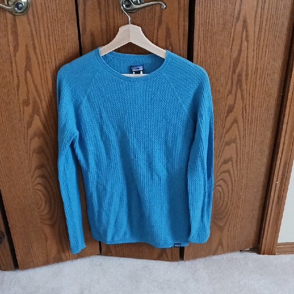 Patagonia Tops - Patagonia Capilene Air Women's L teal